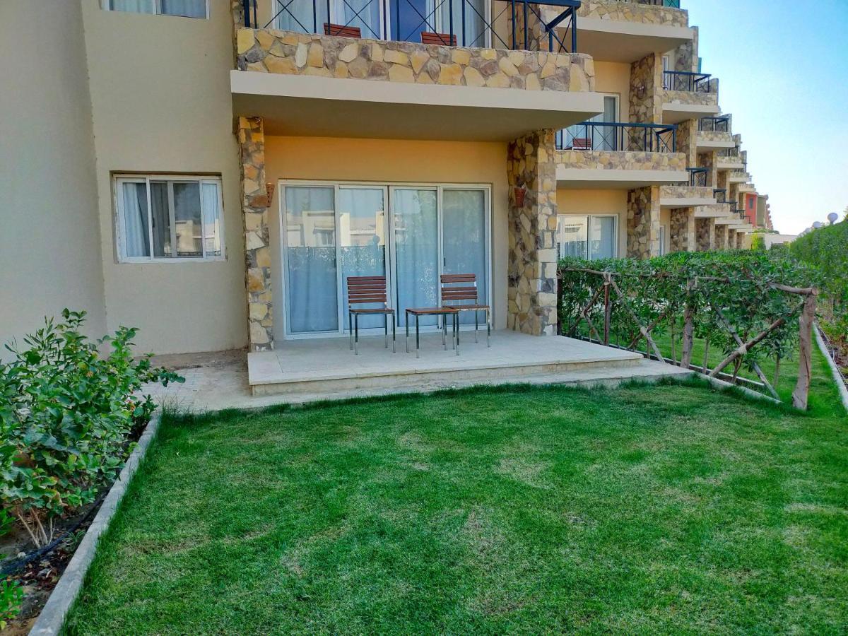 Marina Wadi Degla Hotel Ain Sukhna Extérieur photo