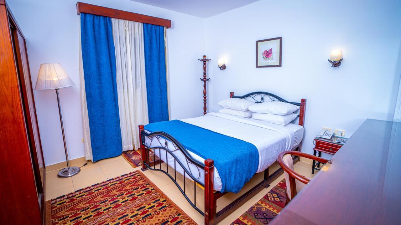 Marina Wadi Degla Hotel Ain Sukhna Extérieur photo