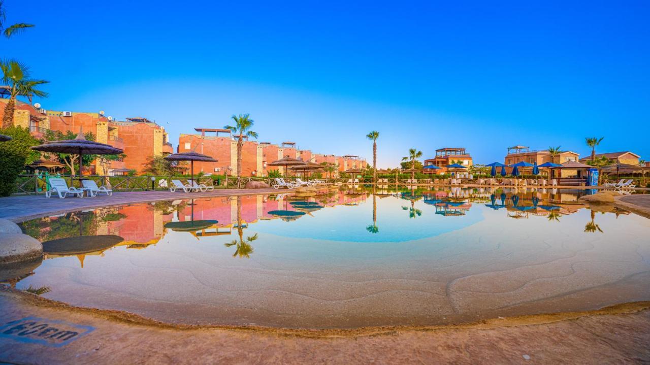Marina Wadi Degla Hotel Ain Sukhna Extérieur photo